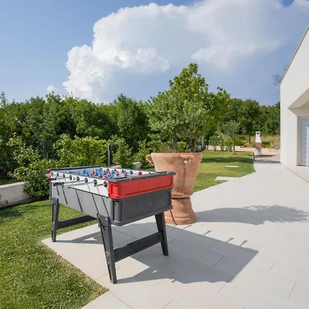 Chiara By Interhome Diminići