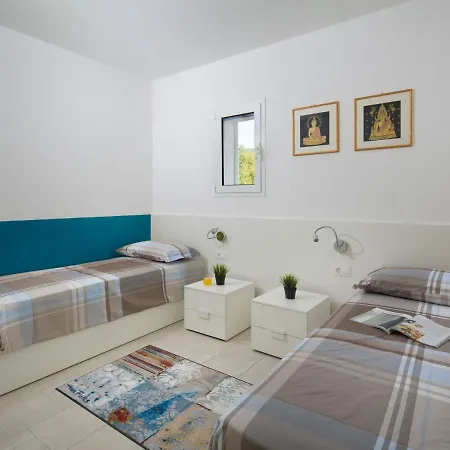 Chiara By Interhome *