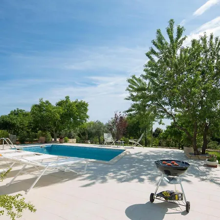 Villa Chiara By Interhome